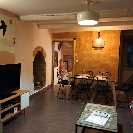 Maison De Village Familiale Pont Du Gard, Toit Terrasse, Barbecue, Fibre Vers-Pont-du-Gard Buitenkant foto