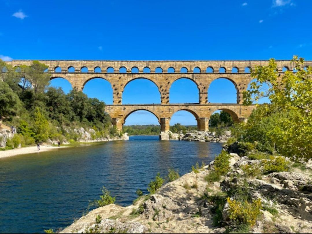 Maison De Village Familiale Pont Du Gard, Toit Terrasse, Barbecue, Fibre Vers-Pont-du-Gard Buitenkant foto